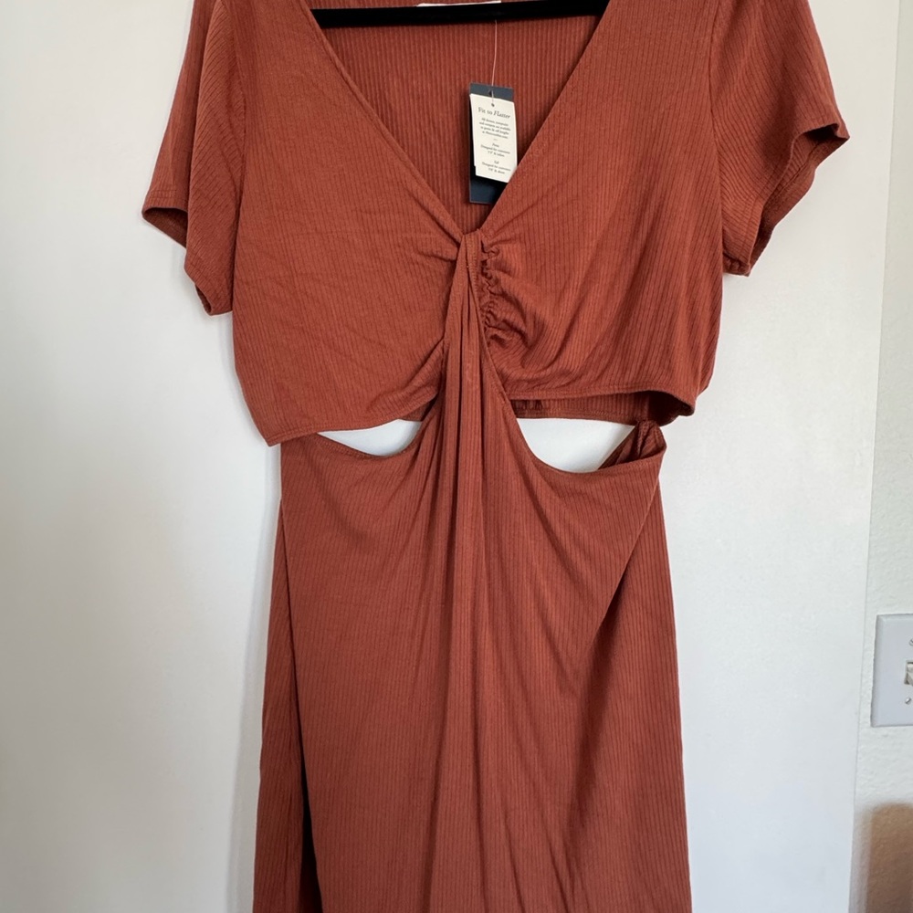 Abercrombie & Fitch Ribbed Short Sleeve O- Ring Midi Dress